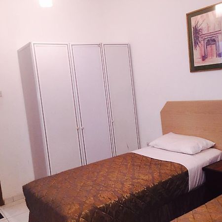 Gold Plaza Guest House Dubai Phòng bức ảnh