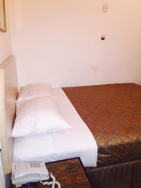 Gold Plaza Guest House Dubai Phòng bức ảnh